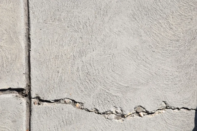 Foundation Cracks in Columbia: What the Shape and Size Tell You