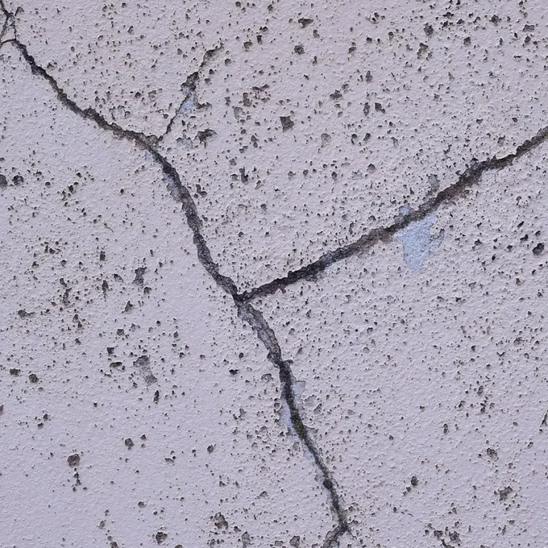 Diagonal crack in concrete, a common sign of foundation movement